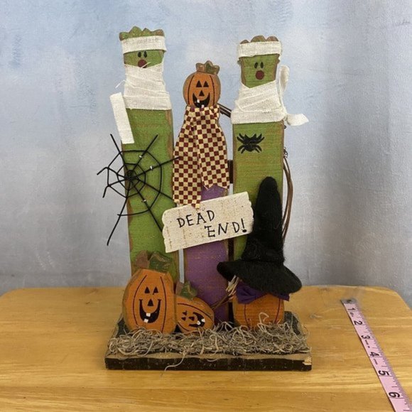 Rustic Wooden Halloween Mummy Pumpkin Dead End Spider Decoration Sign - Picture 1 of 4